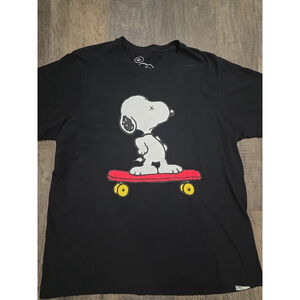 KAWS x Peanuts Uniqlo Snoopy Skateboard Graphic T-Shirt Black Men's Size XL